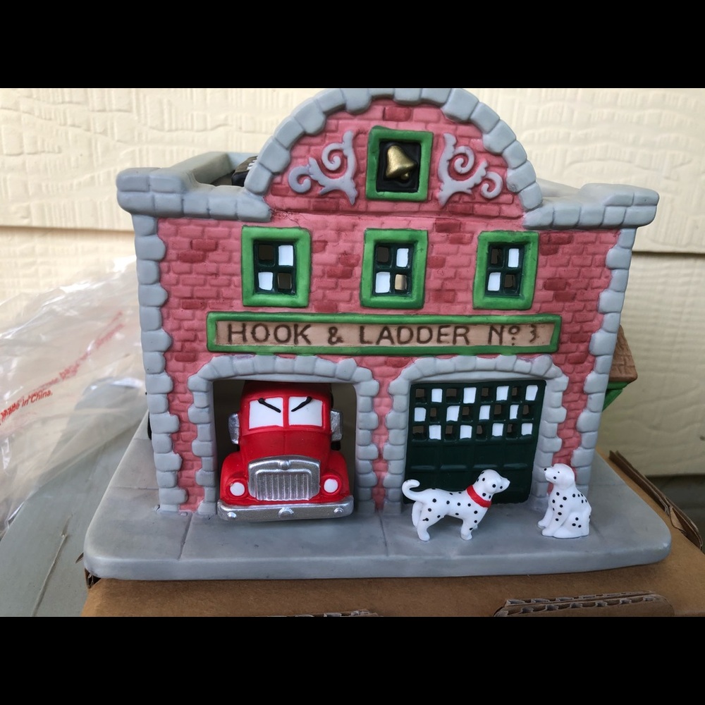 Party lite Fire Station